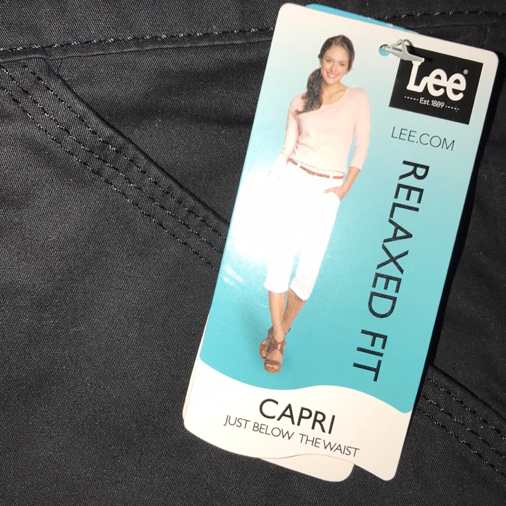 Lee Black Capri